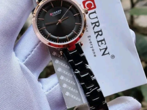 🔑 প্রধান বৈশিষ্ট্যসমূহ: ব্র্যান্ড: CURREN পণ্যের ধরন: নারী ঘড়ি ডায়াল CURREN Stylish Women’s Watch