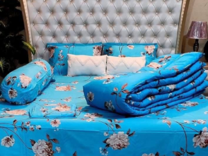 আরামদায়ক ফুল প্রিন্টেড ৫ পিস কমফোর্টার সেট