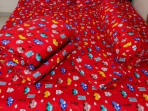 নরম ও টেকসই ৫ পিস ফ্লোরাল কমফোর্টার কিং সেট